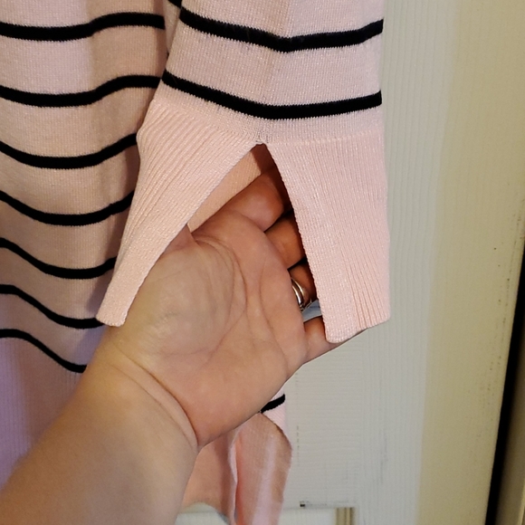 Sweater - Picture 5 of 5